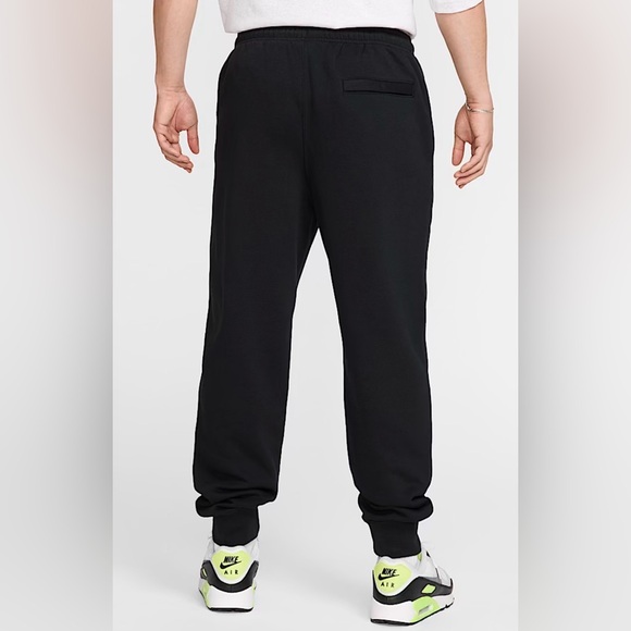 NWT Nike Men's Sportswear Club Fleece Jogger/Sweatpants Black/White. Size: XL - Picture 2 of 15